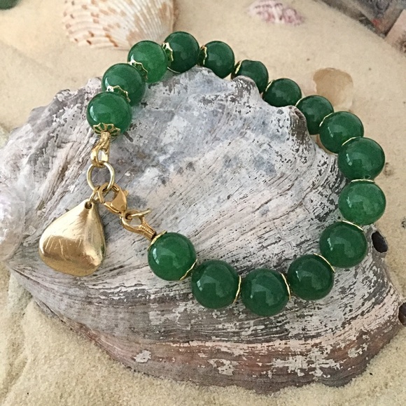 ldmtreasures Jewelry - Green Bracelet Green Glass Beads, Teardrop Charm